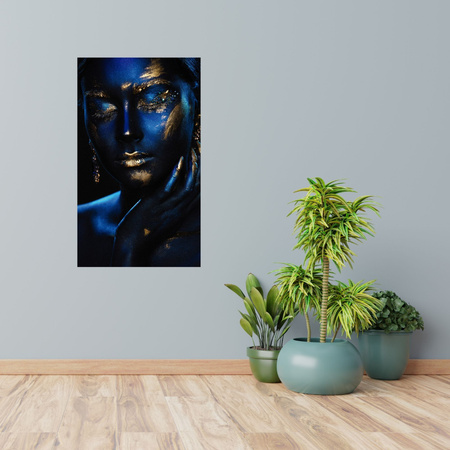 Obraz na plátně Zamyšlená žena se zlatými šperky 80x120 cm