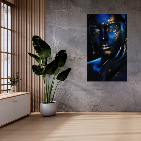 Obraz na plátně Zamyšlená žena se zlatými šperky 80x120 cm